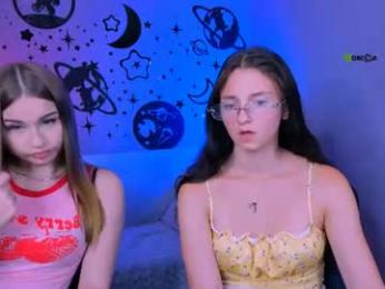 caroline_honeyy webcam model stream image