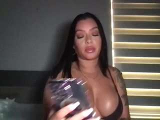 kimmy-loot webcam model stream image