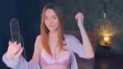 AccaCritchlow webcam model stream image