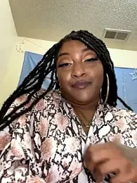 Egyptian_reign webcam stripchat model stream image