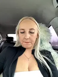 MerlinDave webcam model stream image