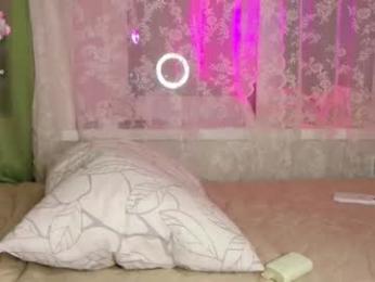kudemeows webcam model stream image