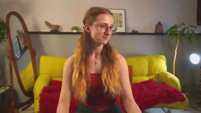 AuraRazavi webcam model stream image