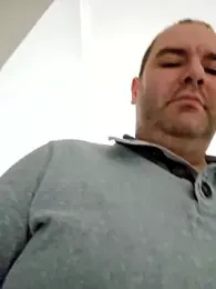 Andrew1900529 webcam model stream image