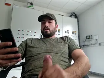 Instinctbrut webcam model stream image