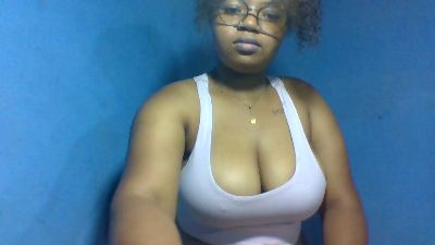 Rossanah webcam model stream image