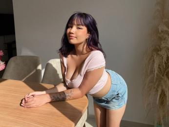 AislinDilucas webcam model stream image