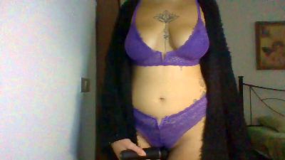 Violetta2022 webcam model stream image