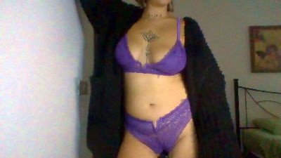 Violetta2022 webcam model stream image