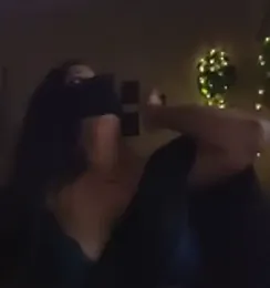 SimaRoy- webcam model stream image