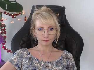 cinderellamoon webcam model stream image