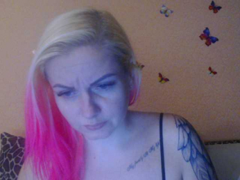 LazyPussy webcam model stream image