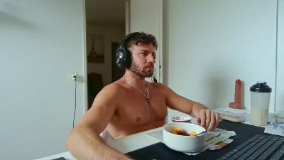 ALPHA_HUNK webcam model stream image