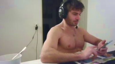 ALPHA_HUNK webcam cam4 model stream image
