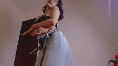 MoonApriil webcam model stream image