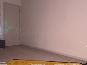 petitebrat webcam model stream image