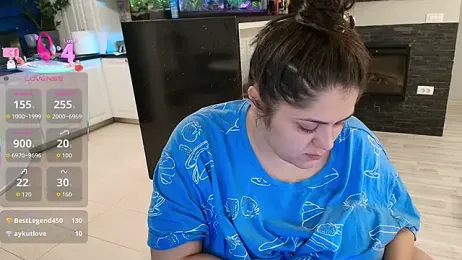 Layla- webcam model stream image