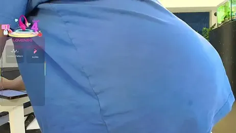 Layla- webcam model stream image