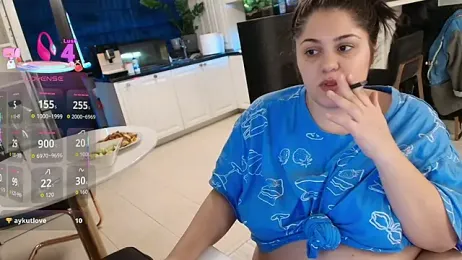 Layla- webcam model stream image