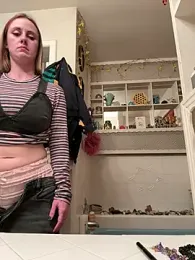 ClumsyLink webcam model stream image