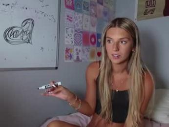 ambiebambiii webcam chaturbate model stream image