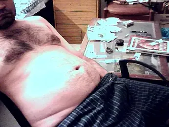 HotLund4DesiChicks webcam model stream image