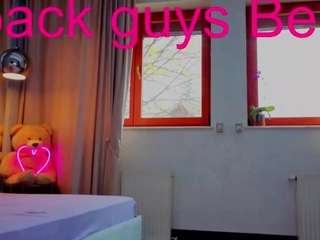 reina-cummingss webcam model stream image