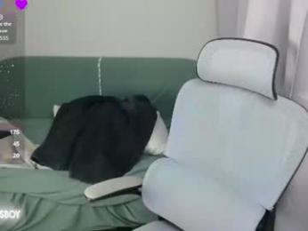 leonkissboy webcam chaturbate model stream image