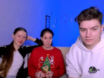 daisy_baby_ webcam model stream image