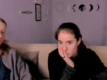 daisy_baby_ webcam model stream image