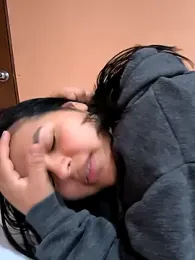 Hinae_ webcam model stream image