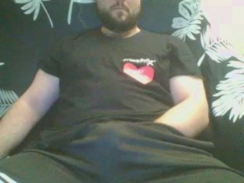 Bebeast webcam model stream image