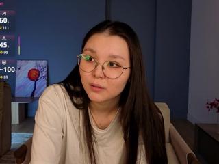 Maud Anstead webcam model stream image