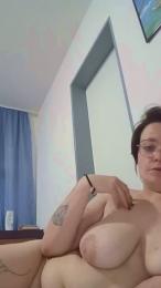 LauraRaven webcam cam4 model stream image