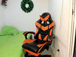 Liian Brown webcam model stream image