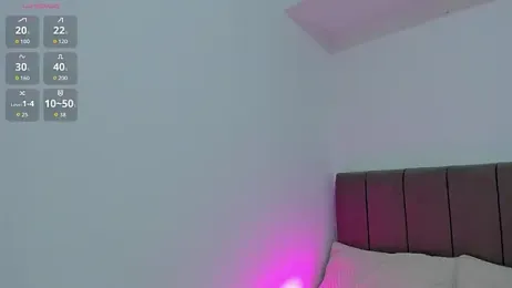 soyamandaa_ webcam model stream image