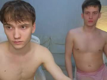 pupsenish webcam chaturbate model stream image