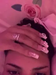 luludoll_ webcam model stream image