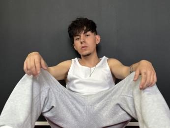 KrewVaughn webcam livejasmin model stream image