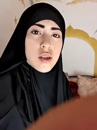 chaymae_nah_ webcam model stream image