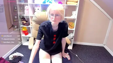 ElizabethHarpper webcam model stream image