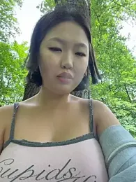 CreamPuff- webcam model stream image