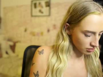 nicolette__shea_ webcam model stream image