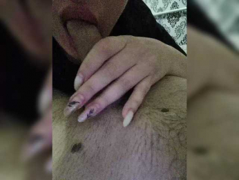 Lilitl webcam model stream image