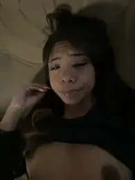 Robinzitah webcam stripchat model stream image