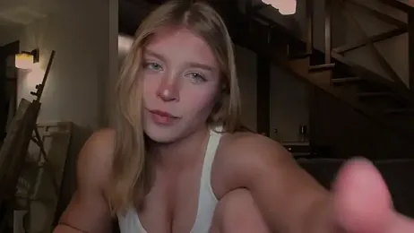 VanillaLivitski webcam model stream image