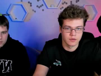 michael_strong_ webcam model stream image