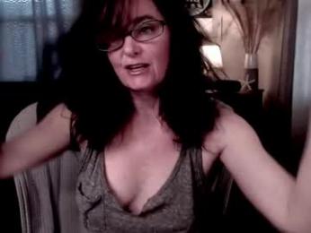 raven_feathers webcam model stream image