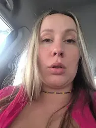 Mona_Plus webcam stripchat model stream image