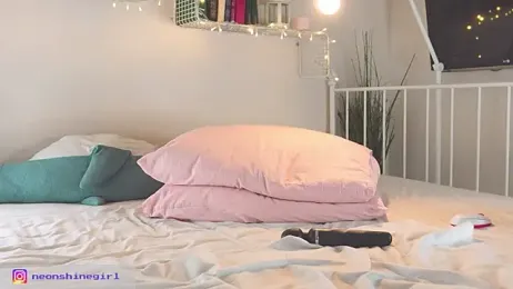 NeonShine webcam model stream image